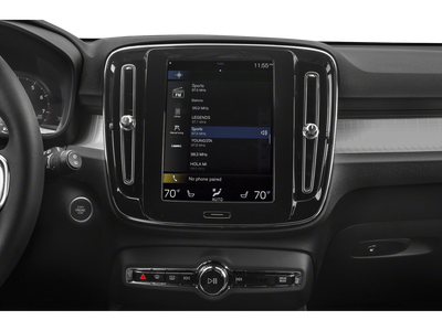 2020 Volvo XC40 Momentum