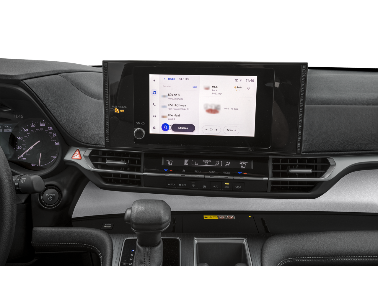 2025 Toyota Sienna LE 8 Passenger