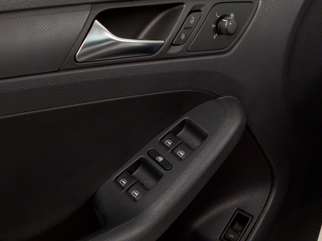 2012 Volkswagen Jetta 2.0L Base