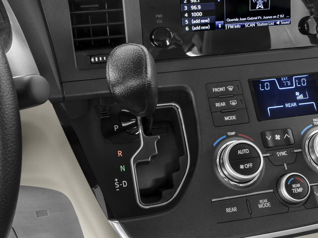 2017 Toyota Sienna L 7 Passenger