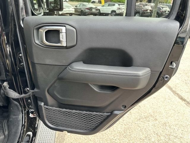 2023 Jeep Wrangler 4-Door Sahara 4x4