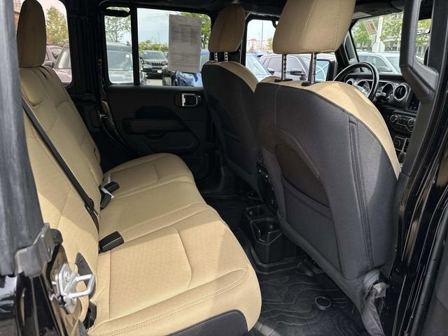 2023 Jeep Wrangler 4-Door Sahara 4x4