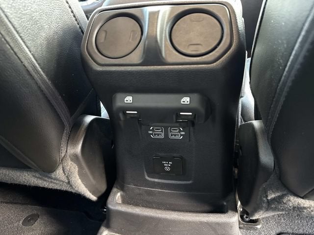 2022 Jeep Wrangler Unlimited Unlimited Sahara 4x4
