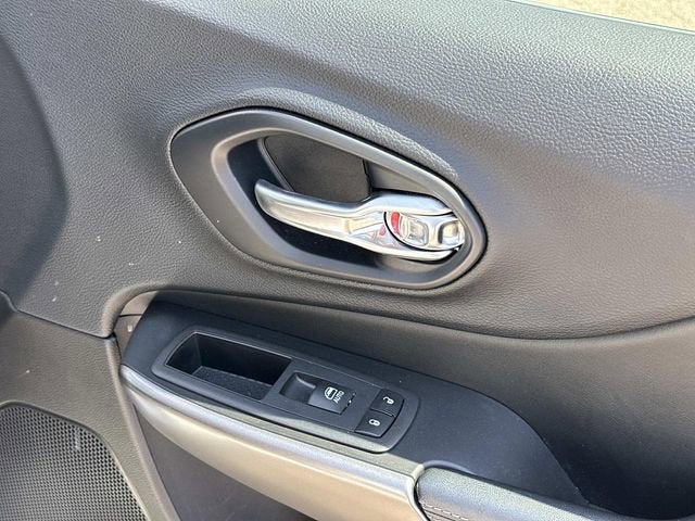 2019 Jeep Cherokee Latitude Plus FWD