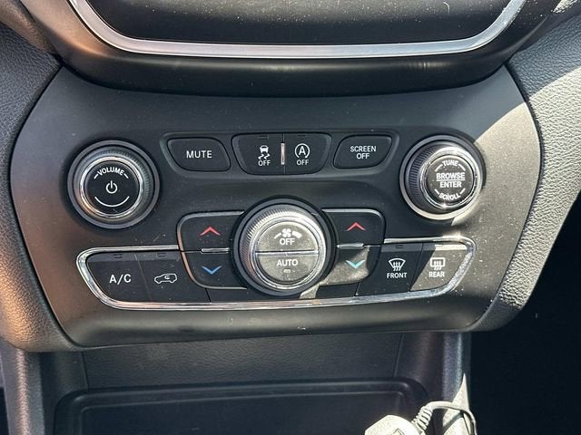 2019 Jeep Cherokee Latitude Plus FWD