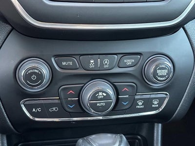 2022 Jeep Cherokee Latitude Lux 4x4