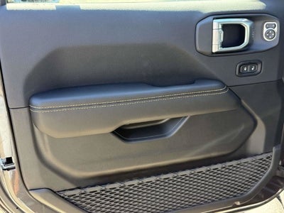 2027 Jeep Wrangler WRANGLER 4-DOOR SAHARA