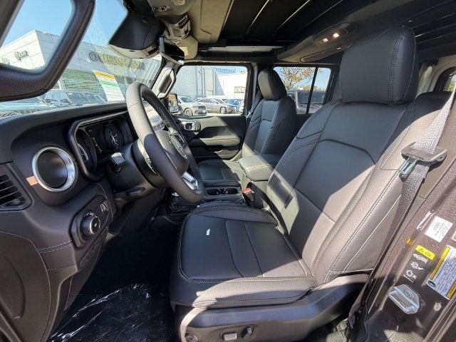 2027 Jeep Wrangler WRANGLER 4-DOOR SAHARA