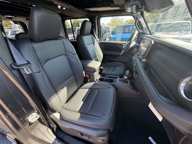 2027 Jeep Wrangler WRANGLER 4-DOOR SAHARA