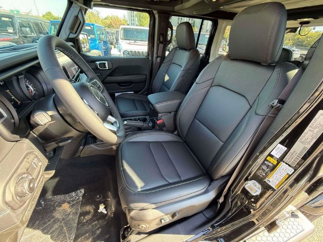 2027 Jeep Wrangler WRANGLER 4-DOOR SAHARA