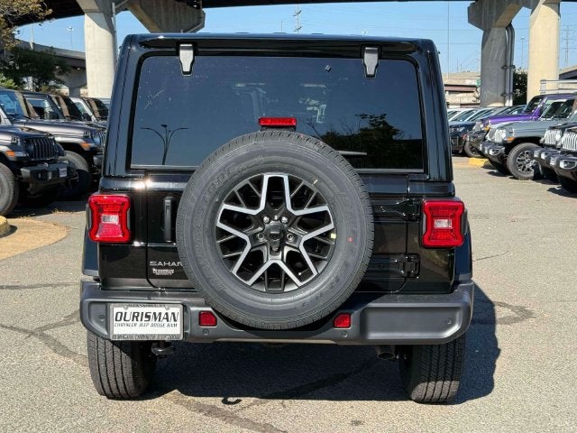 2027 Jeep Wrangler WRANGLER 4-DOOR SAHARA
