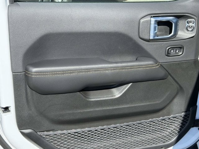 2027 Jeep Wrangler WRANGLER 4-DOOR SAHARA