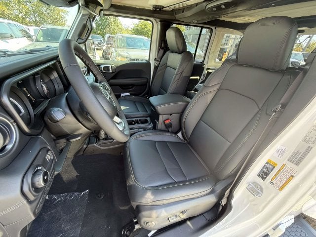 2027 Jeep Wrangler WRANGLER 4-DOOR SAHARA