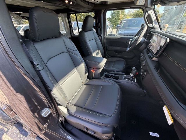2027 Jeep Wrangler WRANGLER 4-DOOR SAHARA