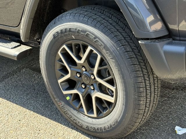 2027 Jeep Wrangler WRANGLER 4-DOOR SAHARA