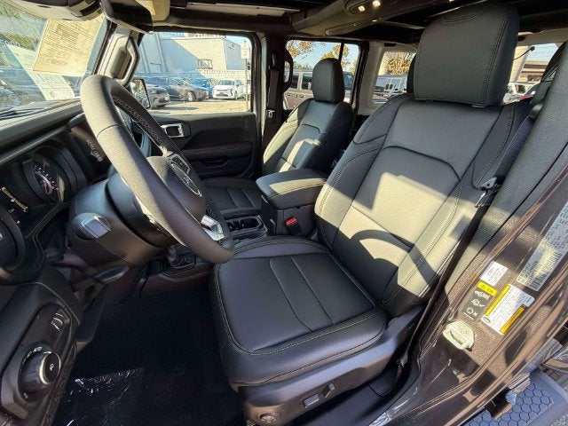 2027 Jeep Wrangler WRANGLER 4-DOOR SAHARA