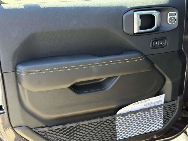 2027 Jeep Wrangler WRANGLER 4-DOOR SAHARA