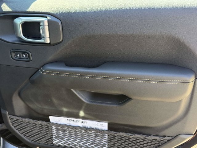 2027 Jeep Wrangler WRANGLER 4-DOOR SAHARA