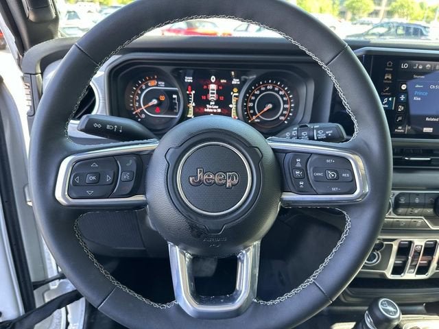 2025 Jeep Wrangler 4-Door Sahara 4x4