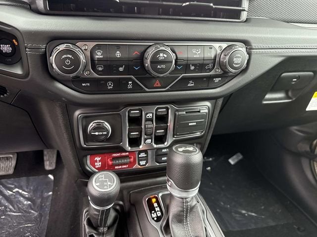 2025 Jeep Wrangler WRANGLER 4-DOOR RUBICON