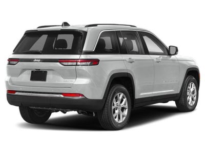 2023 Jeep Grand Cherokee Laredo 4x2
