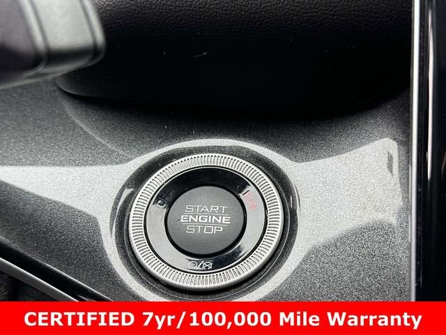 2022 Jeep Grand Cherokee Laredo 4x4