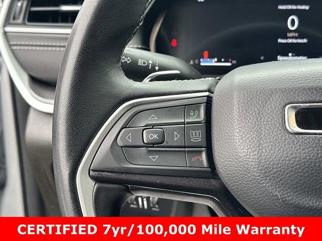 2022 Jeep Grand Cherokee Laredo 4x4