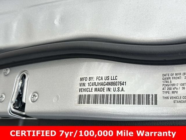 2022 Jeep Grand Cherokee Laredo 4x4