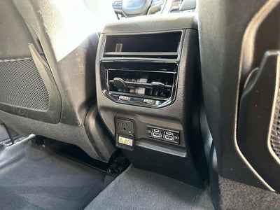 2023 Jeep Grand Cherokee Laredo 4x4