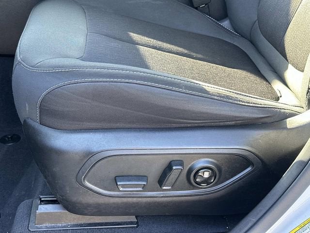 2023 Jeep Grand Cherokee Laredo 4x4