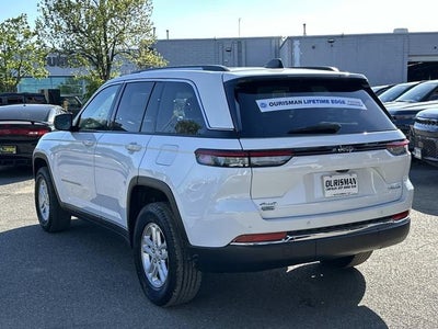2023 Jeep Grand Cherokee Laredo 4x4