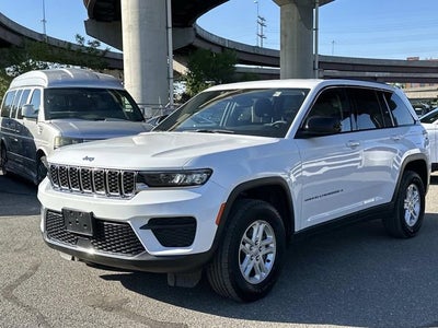2023 Jeep Grand Cherokee Laredo 4x4