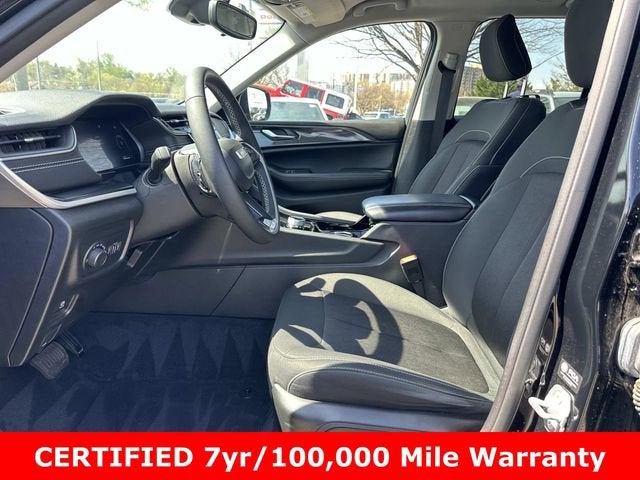 2023 Jeep Grand Cherokee Laredo 4x4