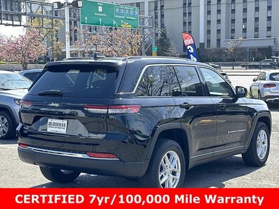 2023 Jeep Grand Cherokee Laredo 4x4
