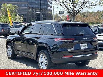 2023 Jeep Grand Cherokee Laredo 4x4