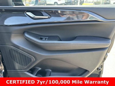 2023 Jeep Grand Cherokee Laredo 4x4
