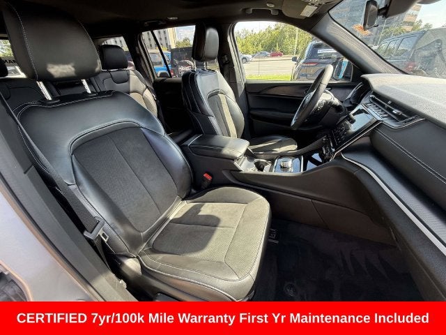 2025 Jeep Grand Cherokee Altitude X 4x4
