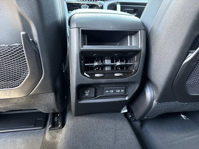 2026 Jeep Grand Cherokee GRAND CHEROKEE ALTITUDE 4X4