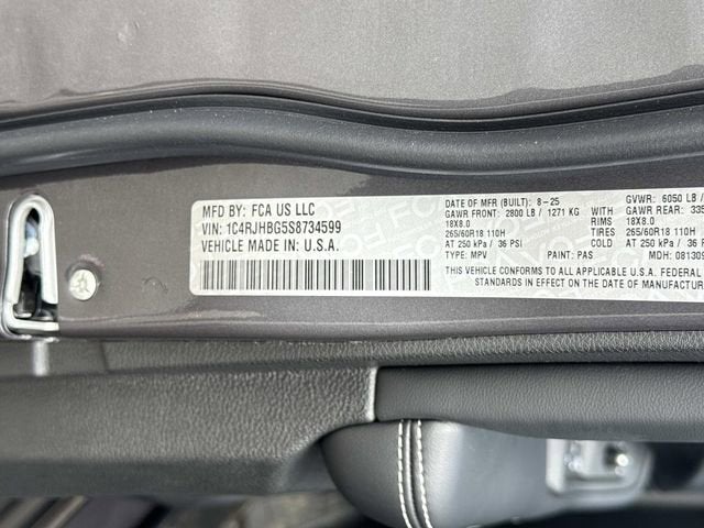 2025 Jeep Grand Cherokee GRAND CHEROKEE LIMITED 4X4