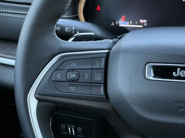 2027 Jeep Grand Cherokee GRAND CHEROKEE LIMITED RESERVE 4X4