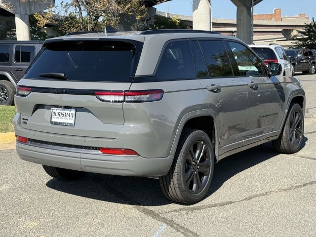 2027 Jeep Grand Cherokee GRAND CHEROKEE LIMITED RESERVE 4X4