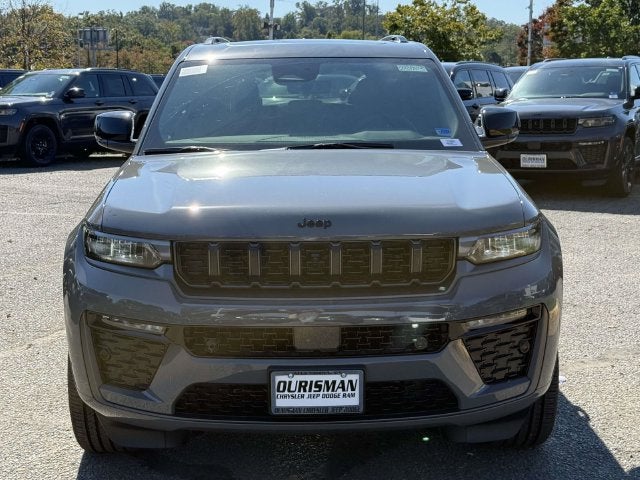 2027 Jeep Grand Cherokee GRAND CHEROKEE LIMITED RESERVE 4X4