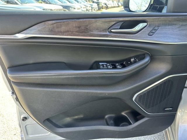 2023 Jeep Grand Cherokee Overland 4x4