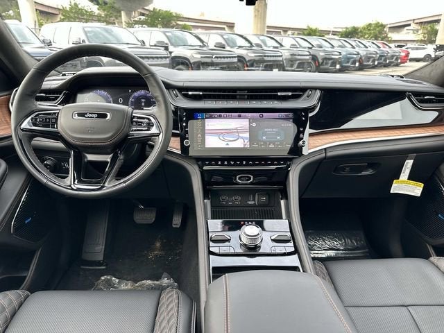 2026 Jeep Grand Cherokee GRAND CHEROKEE SUMMIT 4X4