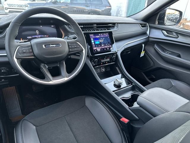 2025 Jeep Grand Cherokee L GRAND CHEROKEE L ALTITUDE X 4X4