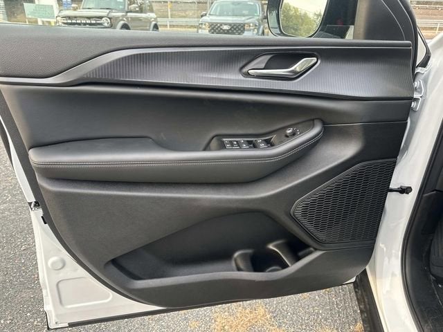 2025 Jeep Grand Cherokee L GRAND CHEROKEE L ALTITUDE X 4X4