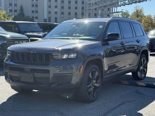 2023 Jeep Grand Cherokee L Altitude 4x4