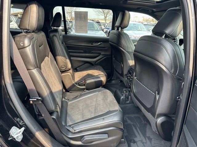 2024 Jeep Grand Cherokee L Altitude X 4x4