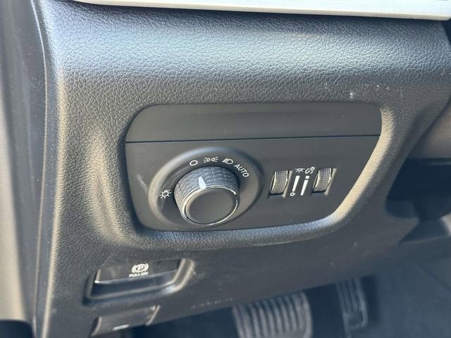 2026 Jeep Grand Cherokee L GRAND CHEROKEE L LAREDO ALTITUDE 4X4