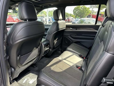 2026 Jeep Grand Cherokee L GRAND CHEROKEE L LAREDO ALTITUDE 4X4